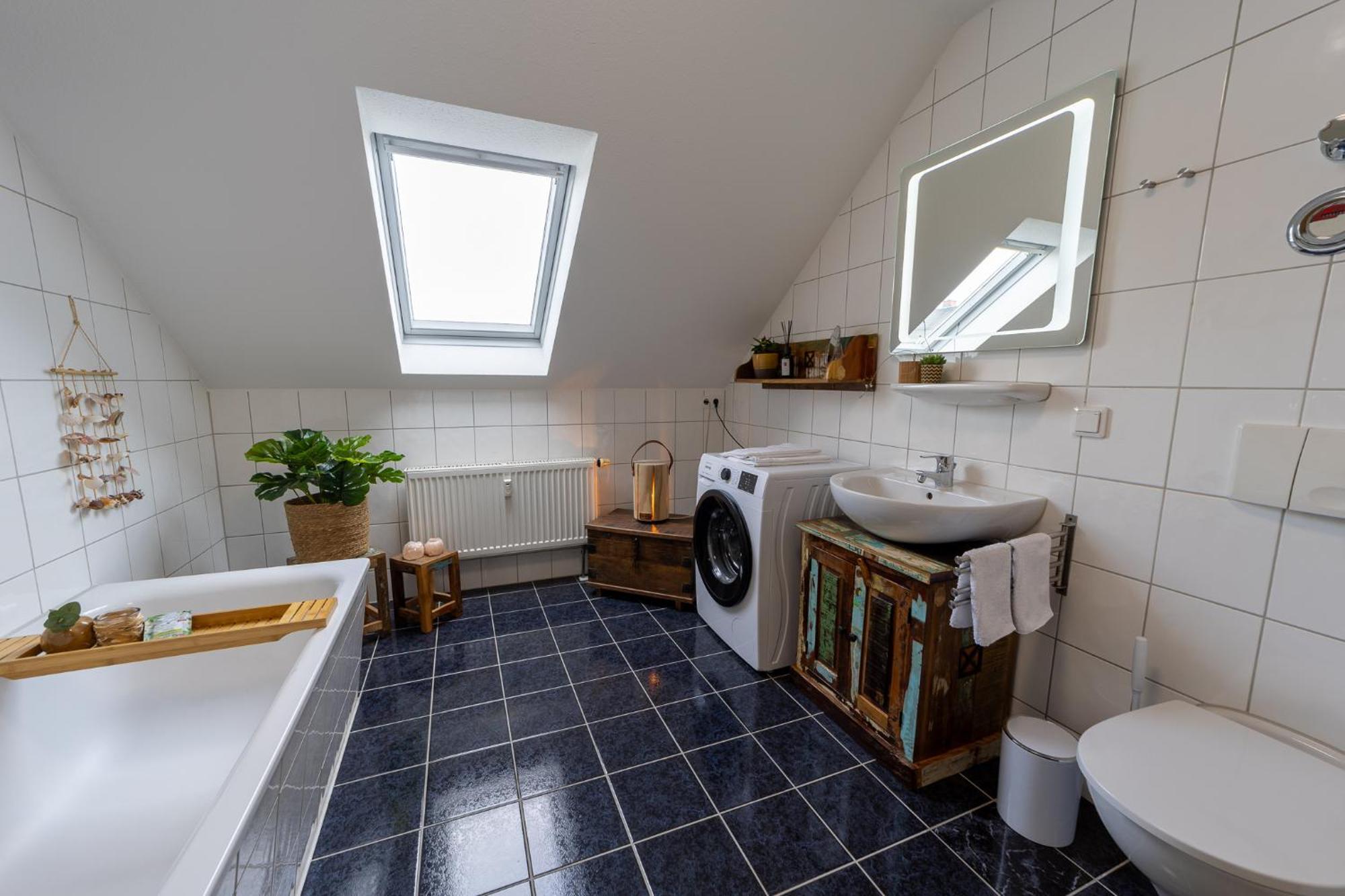 Schlossberg-Domizil Mit Weitblick - Arbeitsplatz, Balkon, Netflix, Badewanne & Yogamatte Chemnitz Extérieur photo