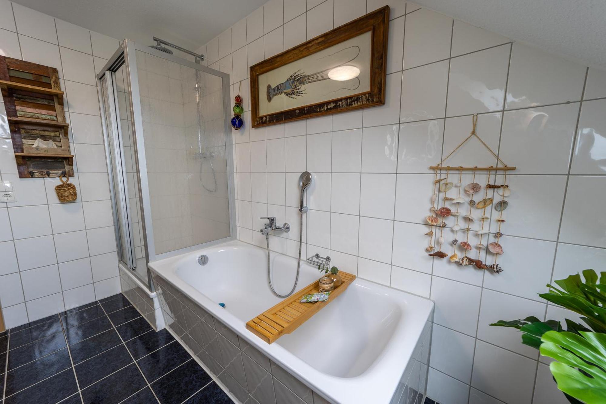 Schlossberg-Domizil Mit Weitblick - Arbeitsplatz, Balkon, Netflix, Badewanne & Yogamatte Chemnitz Extérieur photo